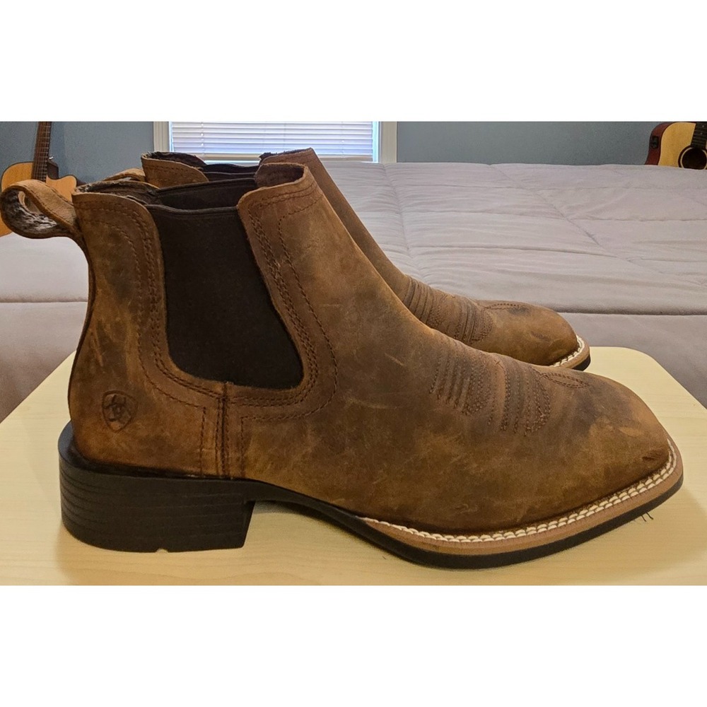 Ariat® (Men's 10 D) Booker™ Chelsea Wide Square Toe Western Boot - $150 - Picture 2 of 12